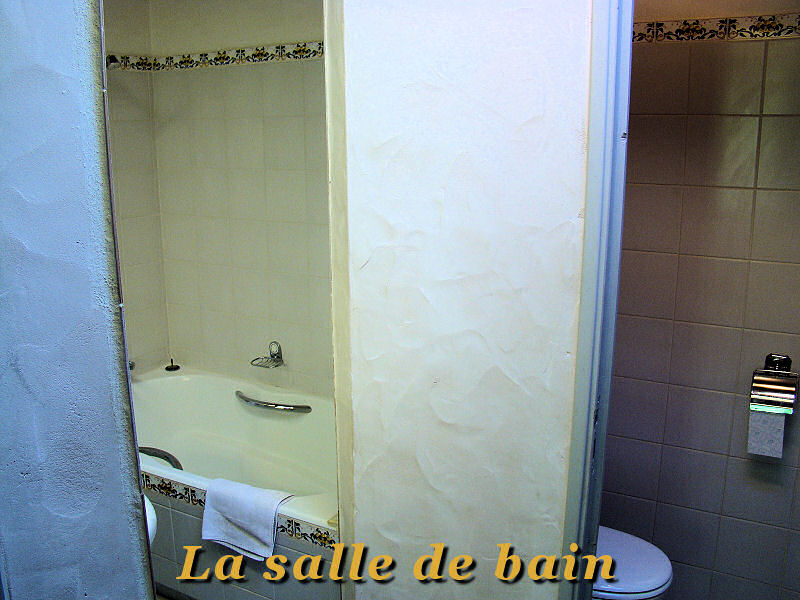 salle de bain chambre St Jean de Luz